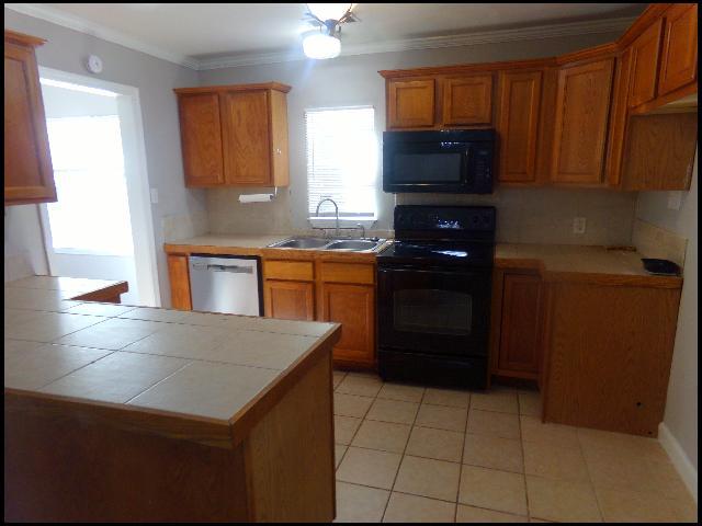 Photo - 15 Lillie St