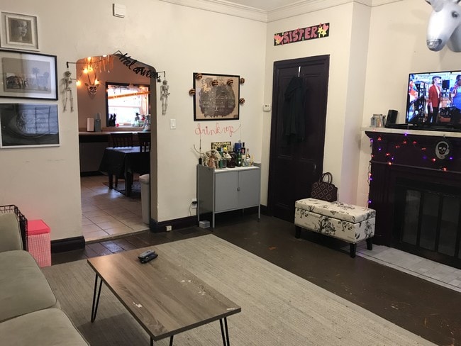 Photo - 35 Miltenberger St