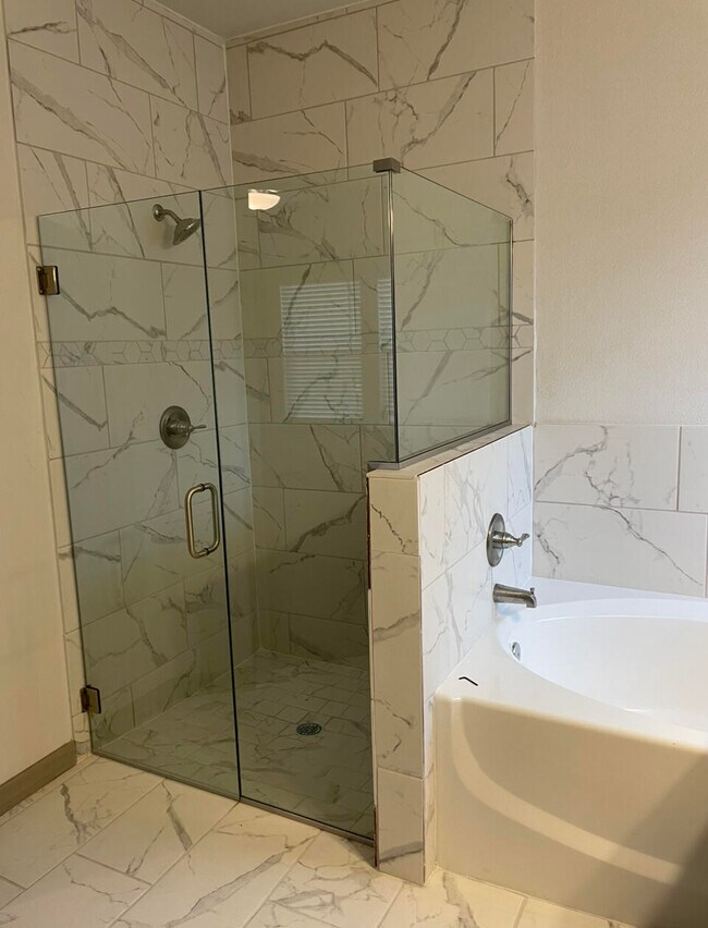 Photo - 364 Frodsham St