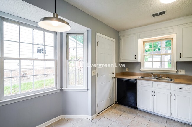 Photo - 108 Gales River Rd