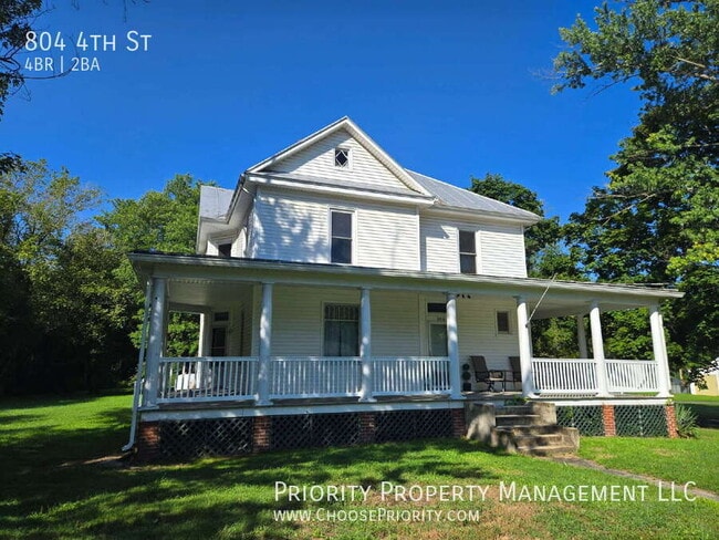 Building Photo - 804 4th St