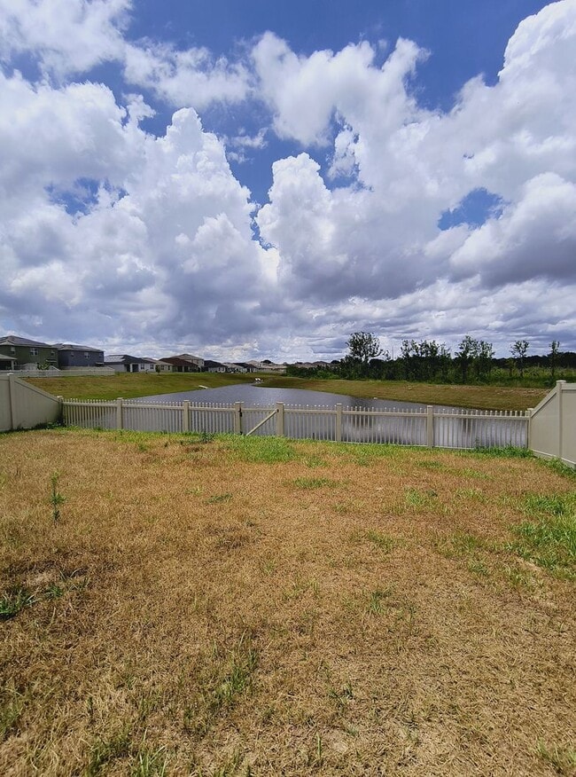 Photo - 1065 Cambridge Dr