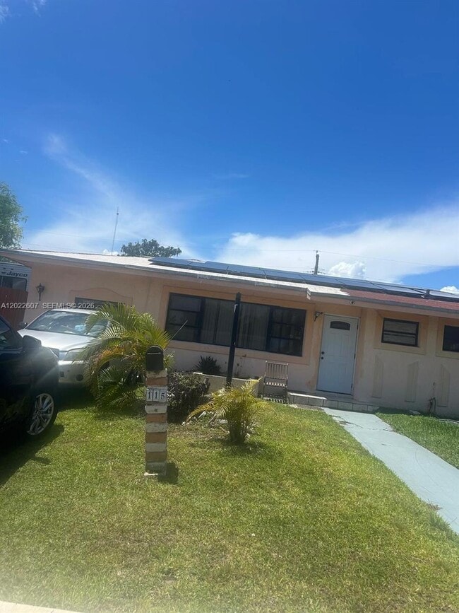 Building Photo - 115 NW 193rd St Unit 0