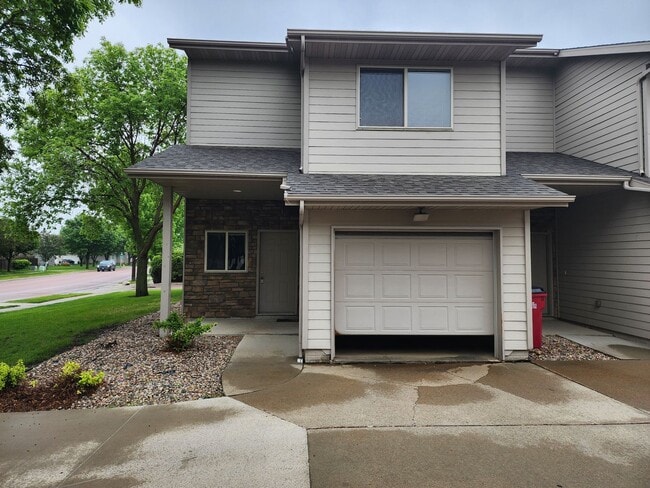 Photo - three bedroom two bathroom Town Home