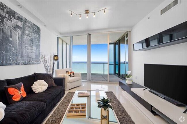 Building Photo - 17121 Collins Ave Unit 17121 Collins Ave appt 1406 Rental