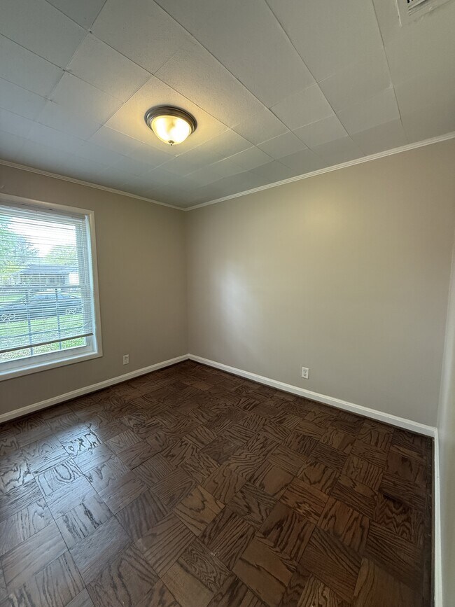 Photo - 537 Grant St