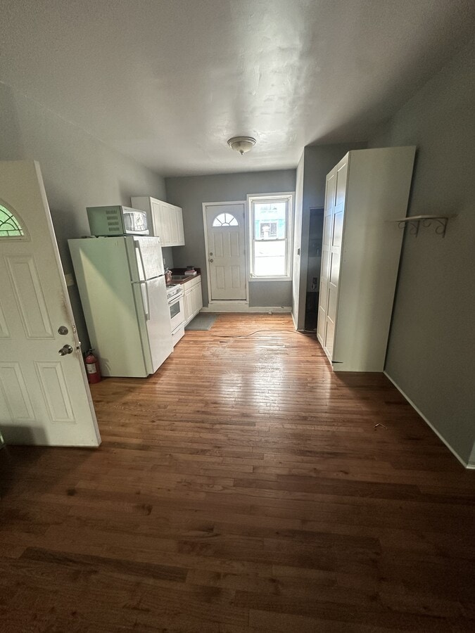 Photo - 558 Bloomfield Ave Unit 2
