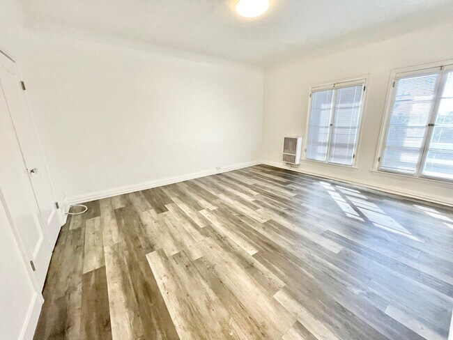 Photo - 1247 Ingraham St Los Angeles, CA 90017 Unit 205