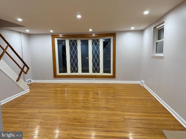 Photo - 9304 Lansford St