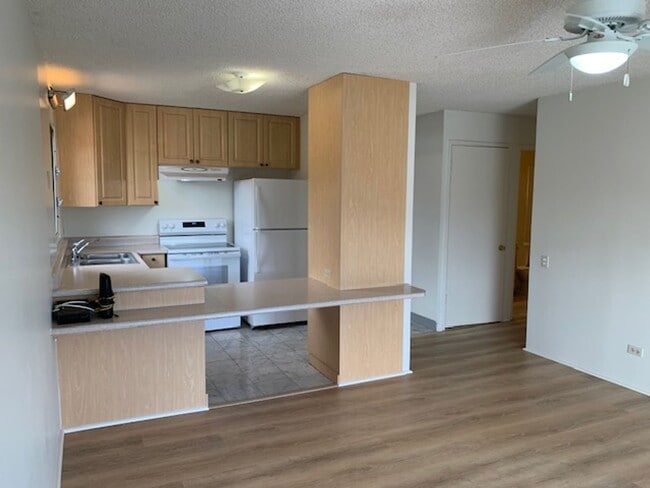 Photo - Lilikoi Building (Salt Lake) 1 bedroom, 1 ...