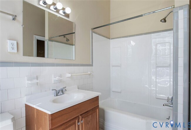 2604 Grove Unit 5