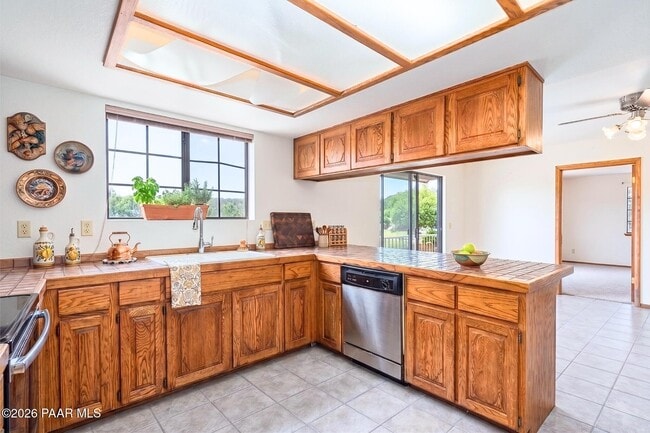 Photo - 1081 Canary Dr