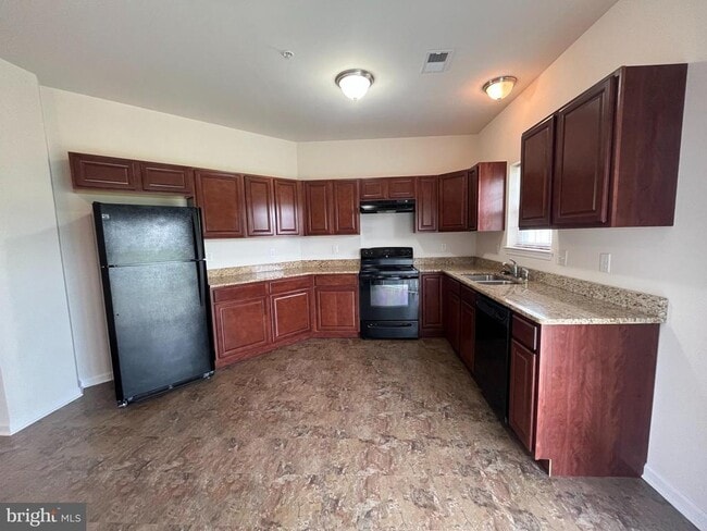 Photo - 103 Goods Wy