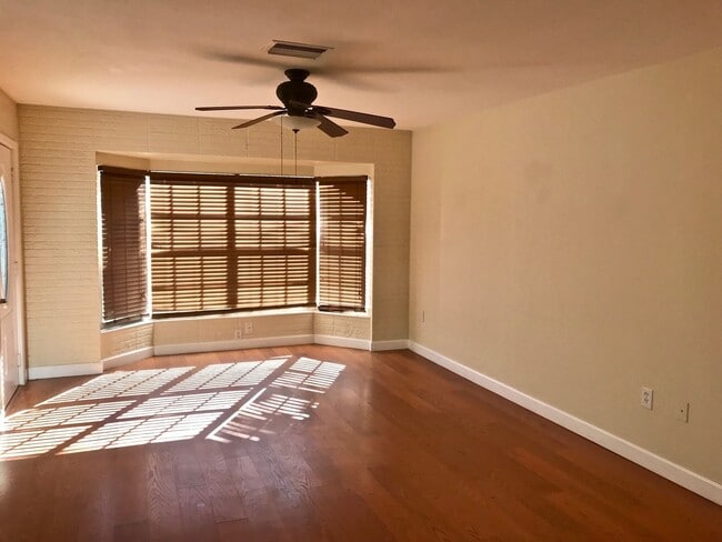Photo - private pool home in Kensington Park - Sar...