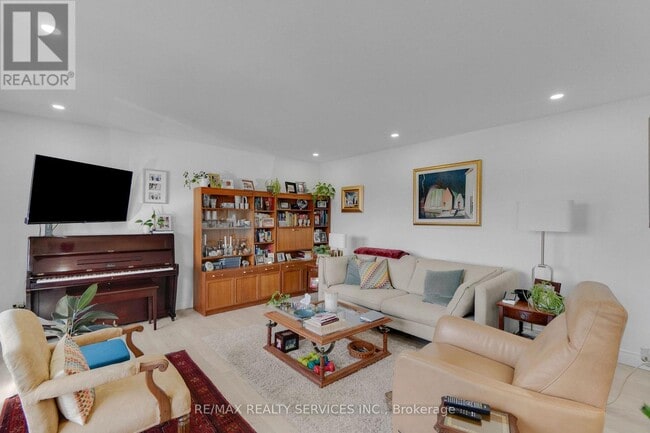 Photo - 402 Elizabeth St Unit 2