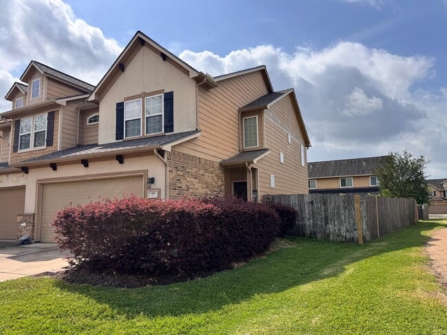 Photo - 3947 Calgary Cir