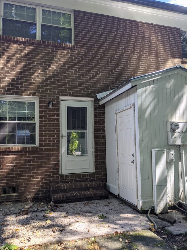 Photo - 400 Davie Rd Unit 31