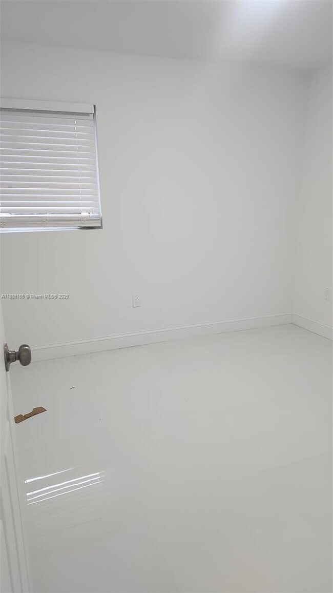 Photo - 5300 NW 25th St Unit 18