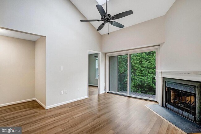 7729 Inversham Dr Unidad 154