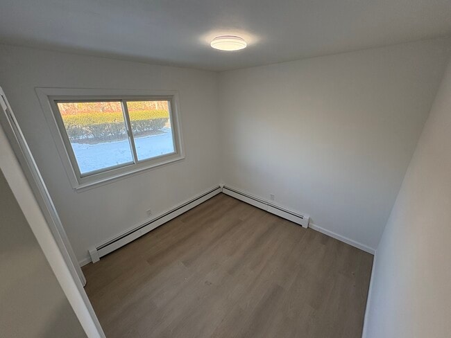 Photo - 5494 Express Dr S Unidad 1