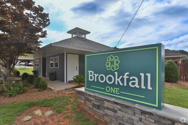 Brookfall I & II Apartments - Brookfall I & II Apartments