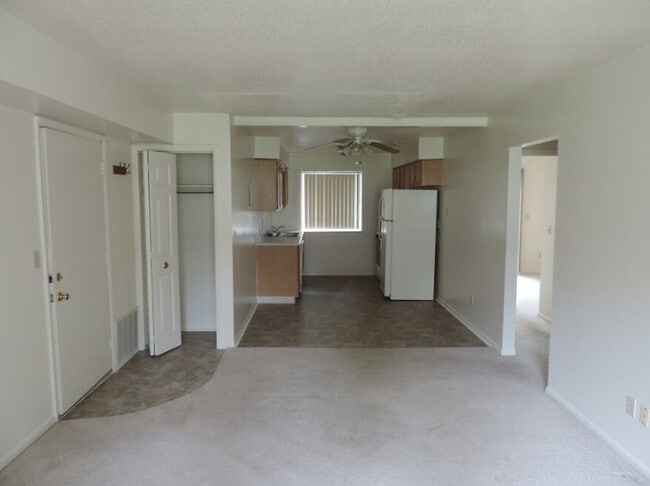 Building Photo - Covington Cove Apartments