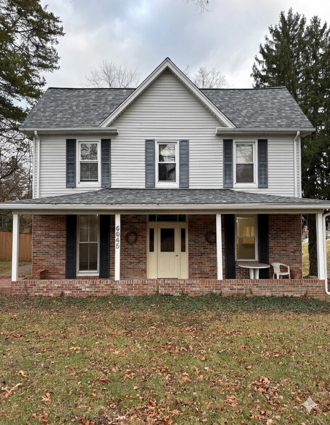 Building Photo - 6045 Old Washington Rd Unit 2