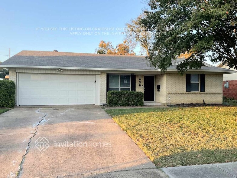 436 Lexington Ln