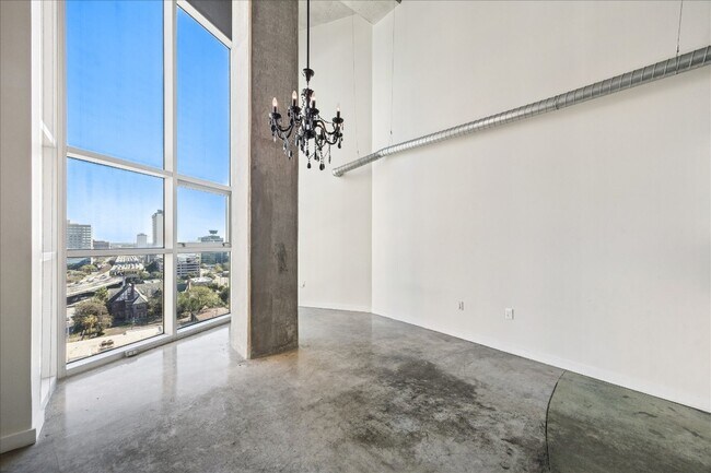 Photo - 2000 Bagby St Unit 13432