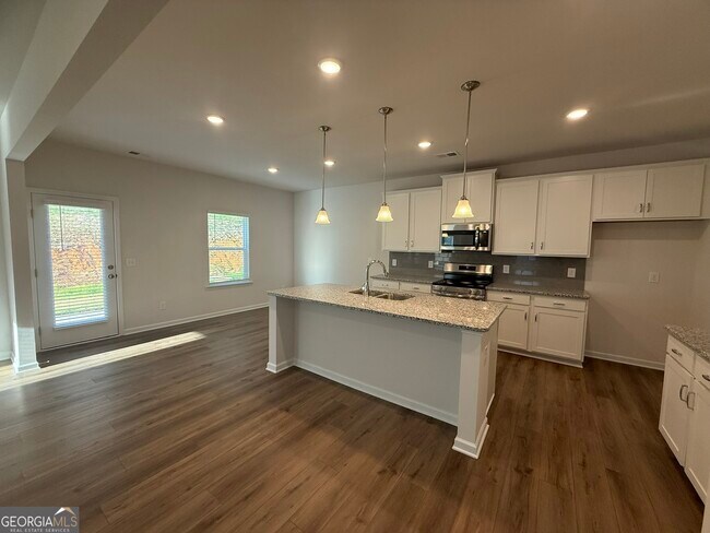 Photo - 121 Sycamore Ln