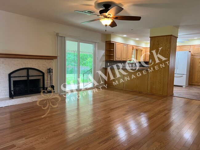 Photo - Woodway Home