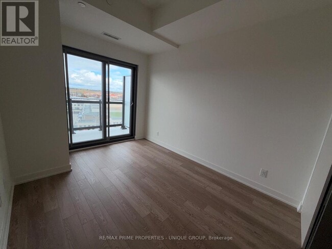 Photo - 51 Clarington Blvd Unit 815
