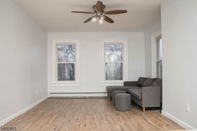 Photo - 1076 Fulton St