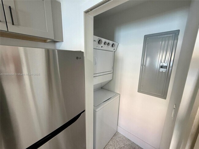 Photo - 180 NE 57th St Unit 16