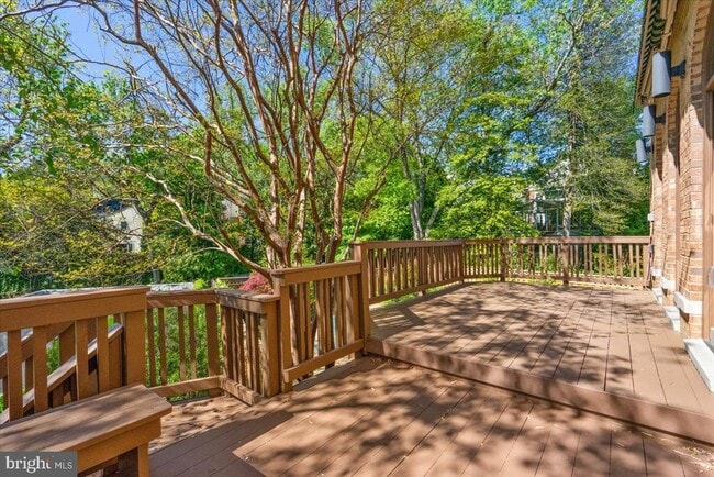 Photo - 1626 Foxhall Rd NW