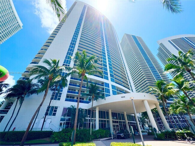 Building Photo - 1800 S Ocean Dr Unit 2602 Rental