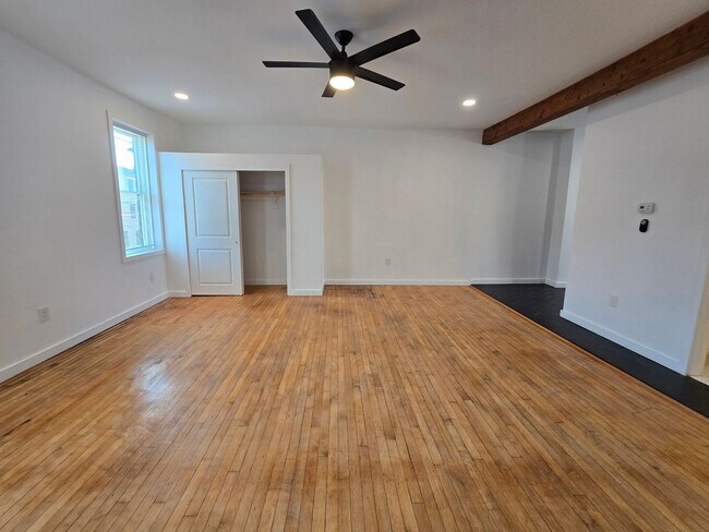 Photo - 3112 Richmond St Unit 2F