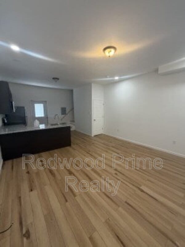 Photo - 201 Howard Ave