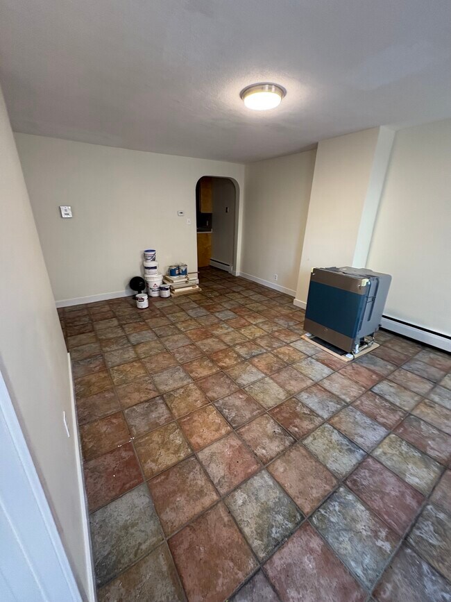 3 Lewis St Unit 2