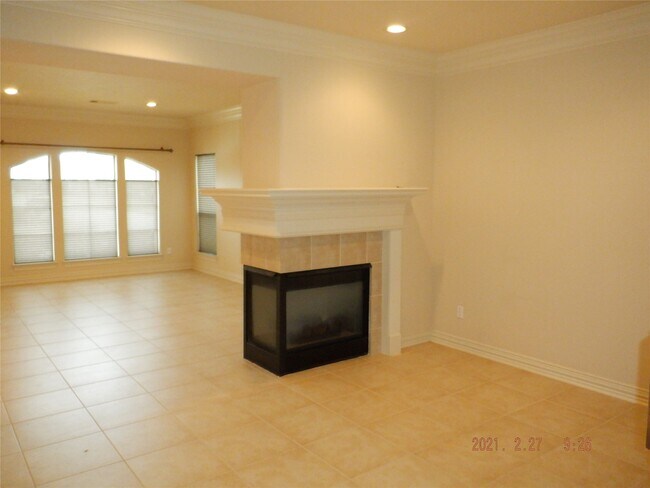 Photo - 1903 Spring Cedar Ln