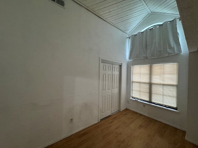 Photo - 3 bedroom, 2 bath 2 car garage home for re...