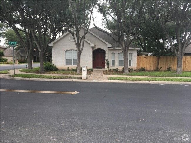 Building Photo - 4908 N 4th St Rental