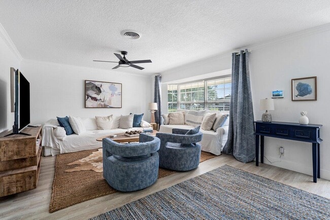 Photo - 5221 NE 26th Ave