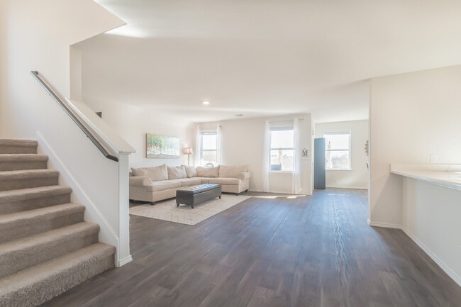 Photo - 8226 Blue Canal