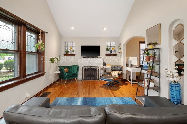 Photo - 2164 Lafayette Ave