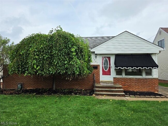 Building Photo - 1371 W Miner Rd