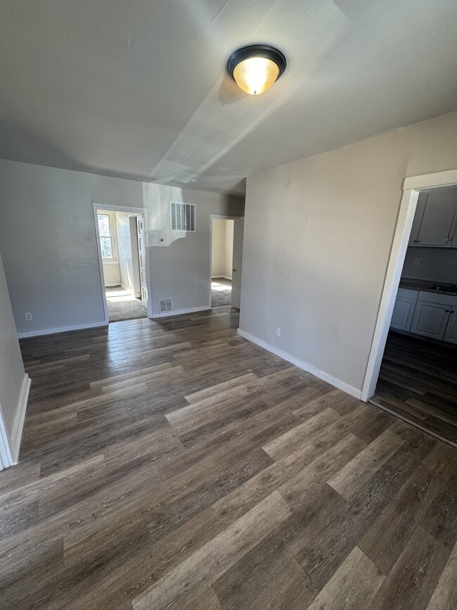 Building Photo - 1909 SE Pennsylvania Ave