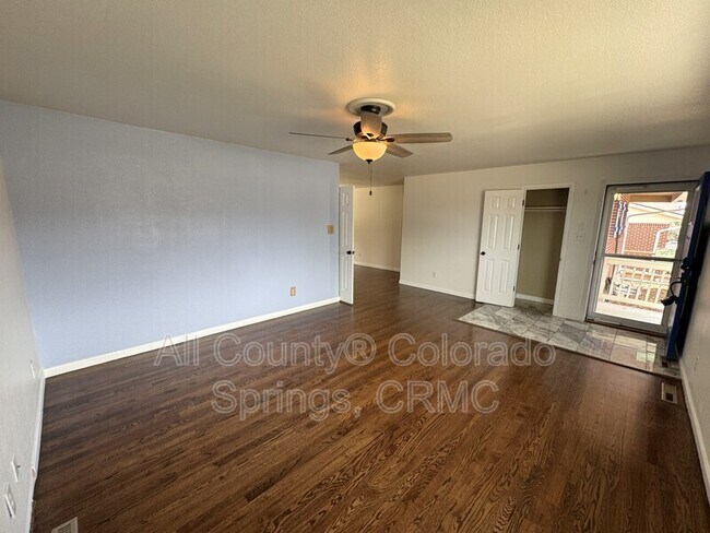 Photo - 1235 Shasta Dr