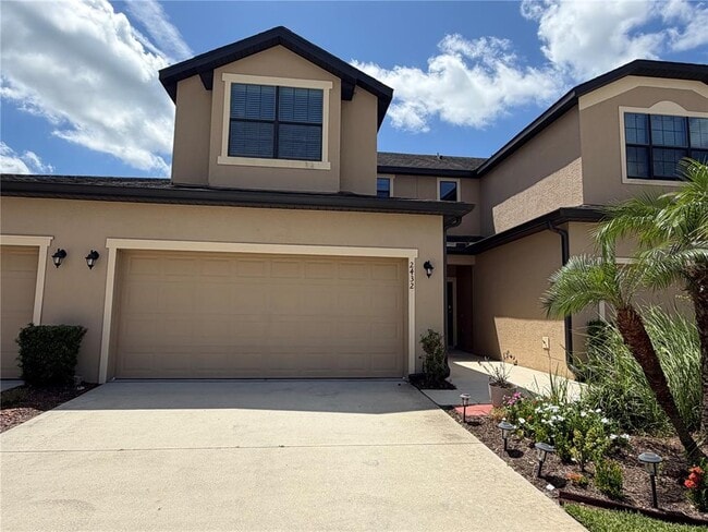 Building Photo - 2432 Seven Oaks Dr