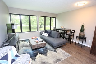 University Of Kentucky Off Campus Housing Apartments Lexington Ky The August Newly Redesigned Apartments